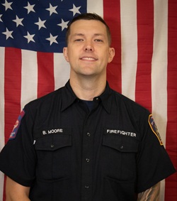 Author photo of Brad Moore.